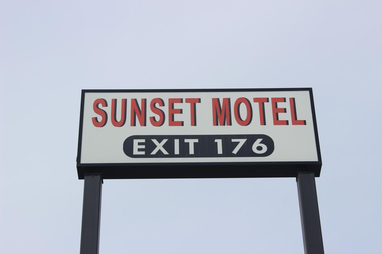 Sunset Motel Lake Bluff Exterior photo